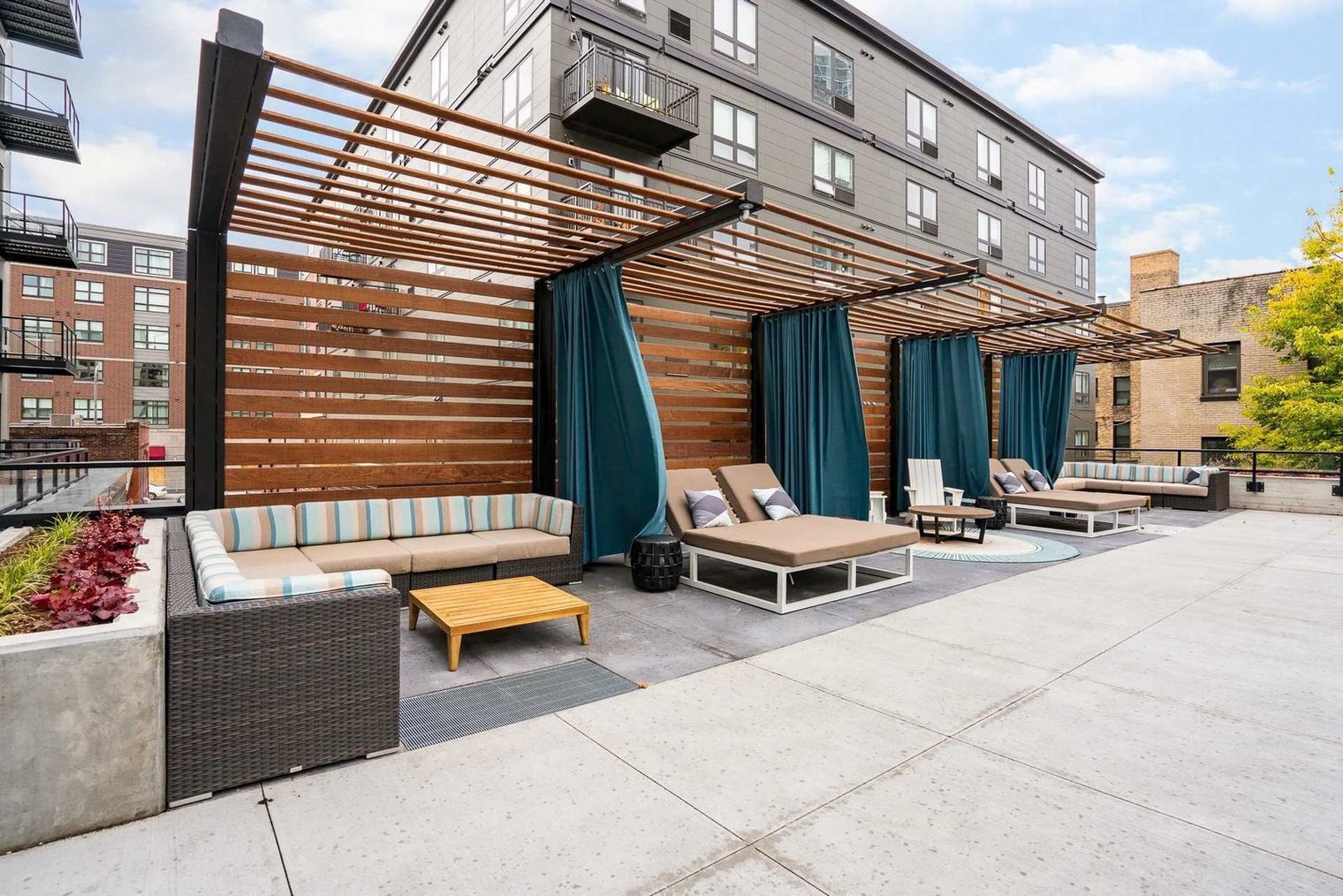 Building Photo - 1410 Nicollet Ave