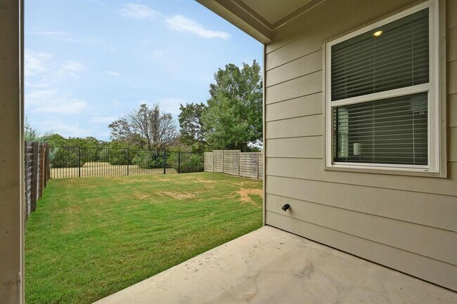 Building Photo - 8901 Parker Ranch Cir