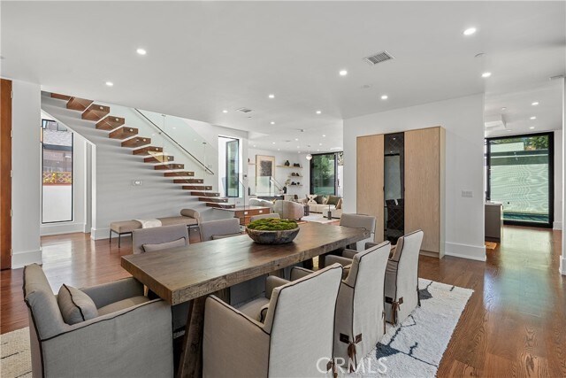 Building Photo - 14519 Greenleaf St