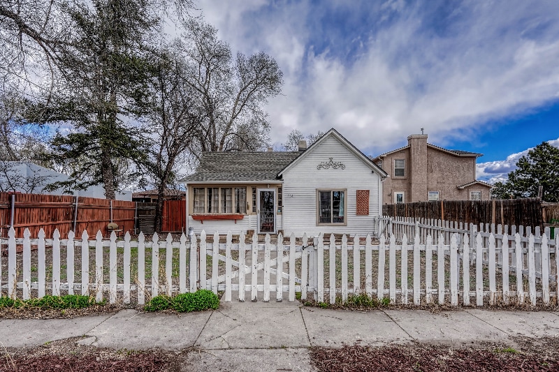 Primary Photo - 226 E Harrison St
