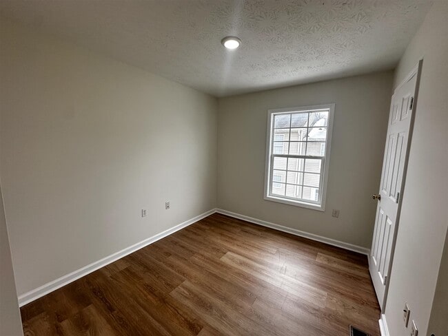 Building Photo - 1225 N Lee Dr