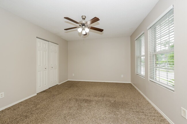 Building Photo - 5624 Dory Dr