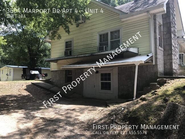 Building Photo - 1Bed/1Bath Studio Apartment Off Bonny Oaks!!