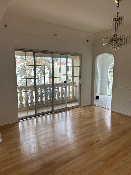 Front balcony - 6418 W 6th St