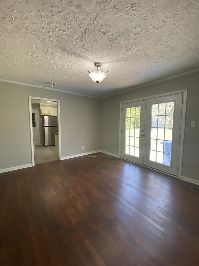 Building Photo - 7568 Carrollburg Dr