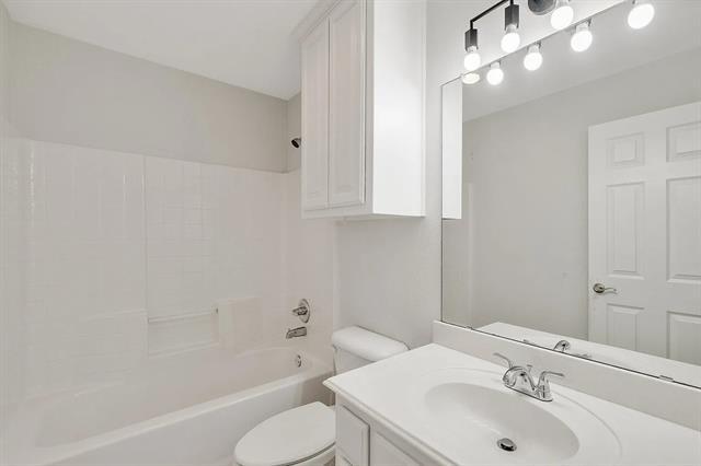 Building Photo - 1321 Millers Creek Dr