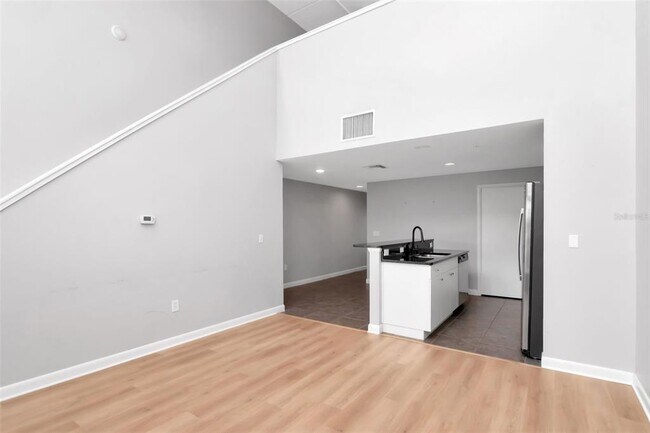 Building Photo - 1621 E 4th Ave