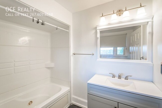 Building Photo - 4562 Silverwood St