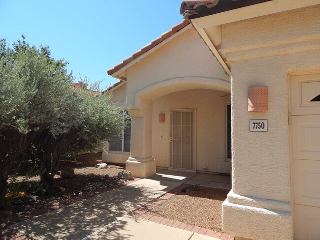 Building Photo - 7750 E Castle Valley Way
