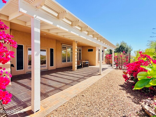 Building Photo - 14175 N Buckingham Dr