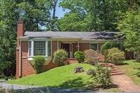 Building Photo - Move-in Ready & Pet-Friendly Rental Near Shops at Stonefield