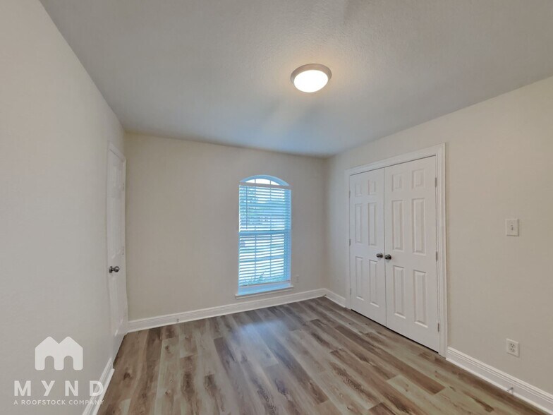 Building Photo - 2113 Tippy Terrace