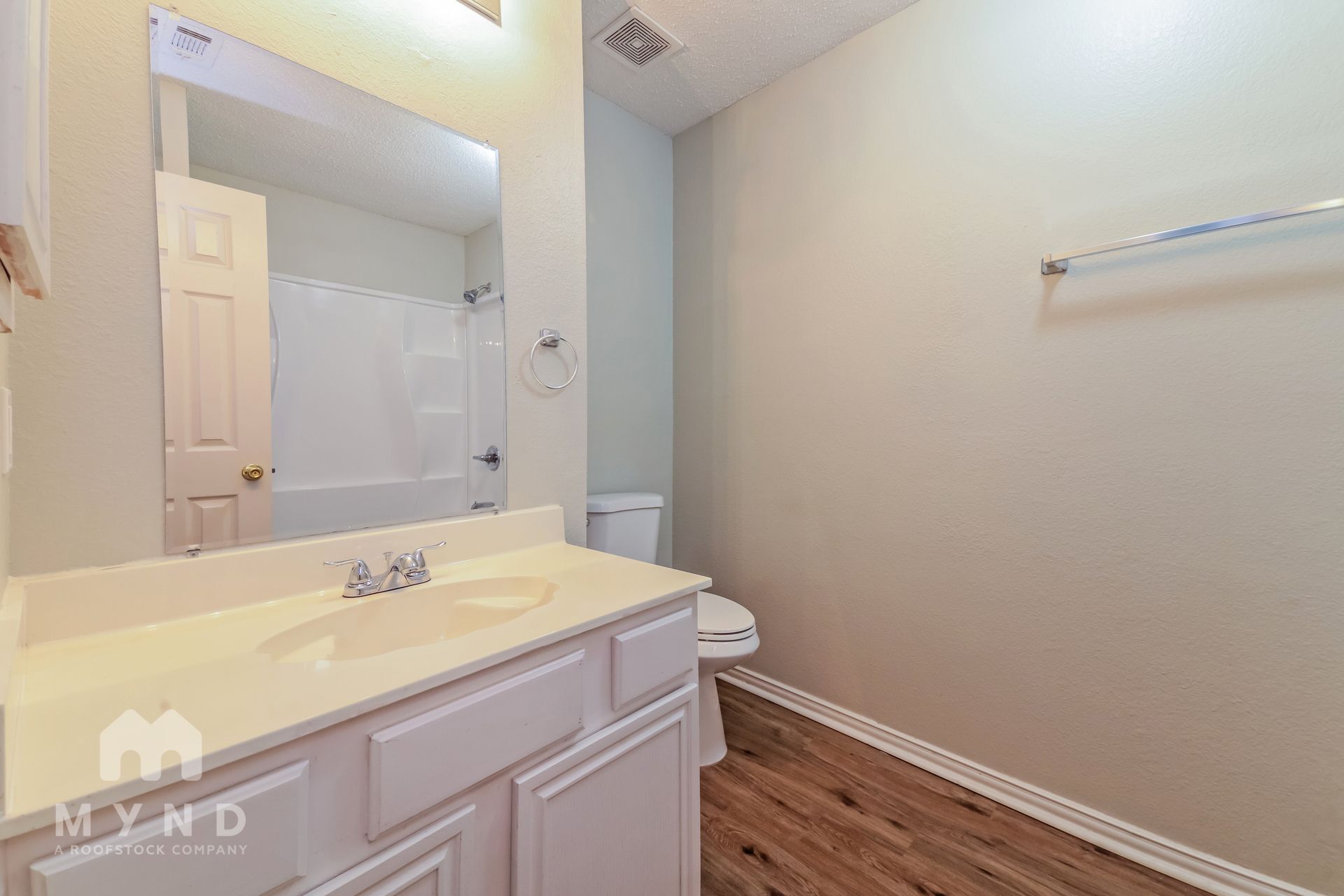 Building Photo - 135 Wembley Way