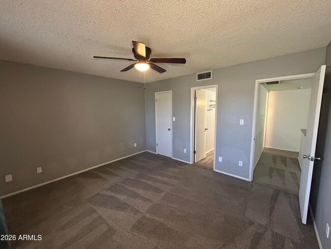 Building Photo - 4501 W Continental Dr