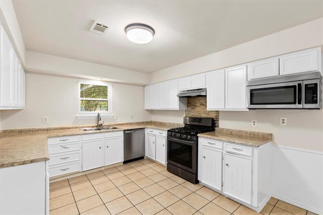 Building Photo - 314 N Wood Dr