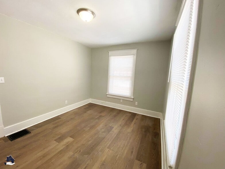 Building Photo - 612-614 N. 13th Street