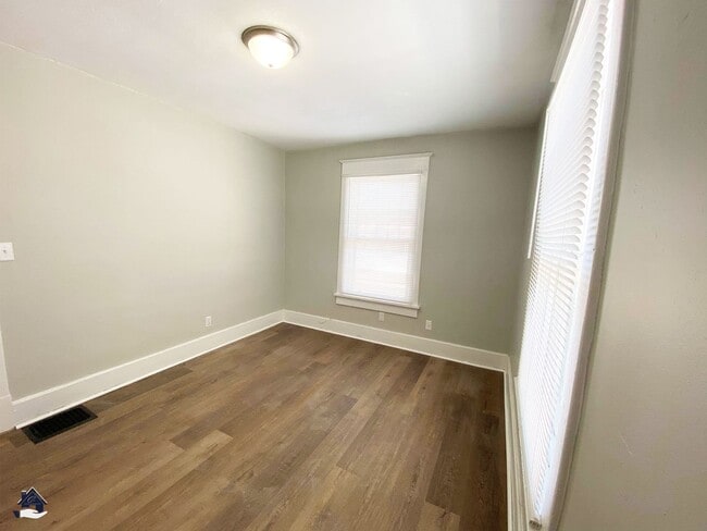 Building Photo - 612-614 N. 13th Street