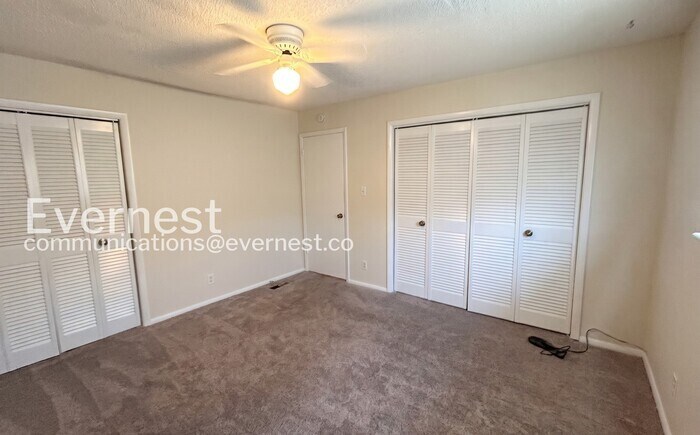 Building Photo - 1845 Stonehenge Dr