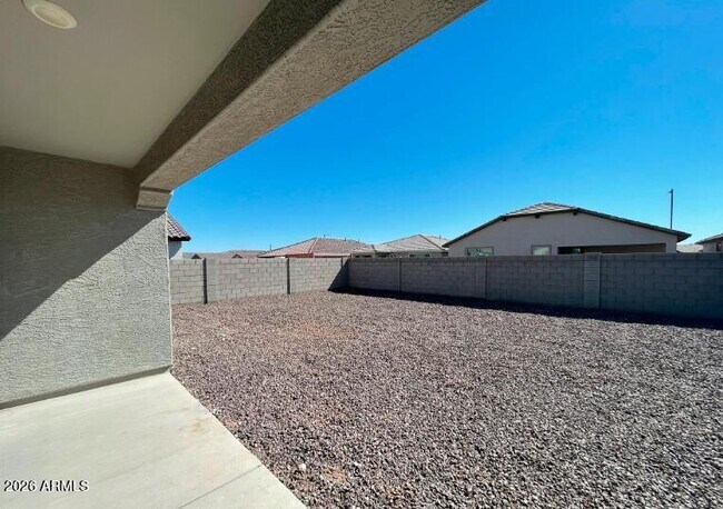 Building Photo - 19577 W Palo Verde Dr