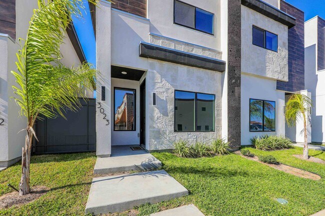 Building Photo - 8218 Casa Verde Rd