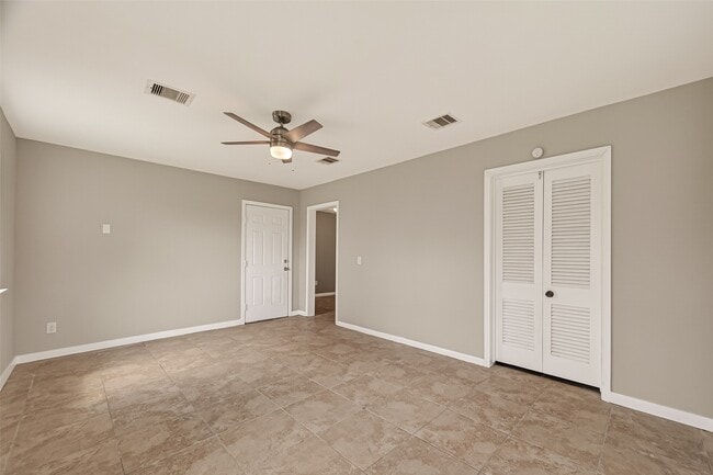 Building Photo - 1310 Belshire Rd