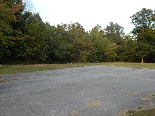 Building Photo - 1019-B Mckee