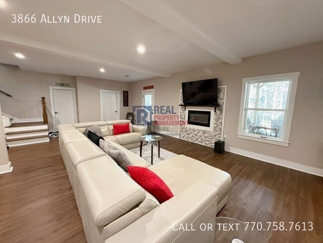 Building Photo - 3866 Allyn Dr NW