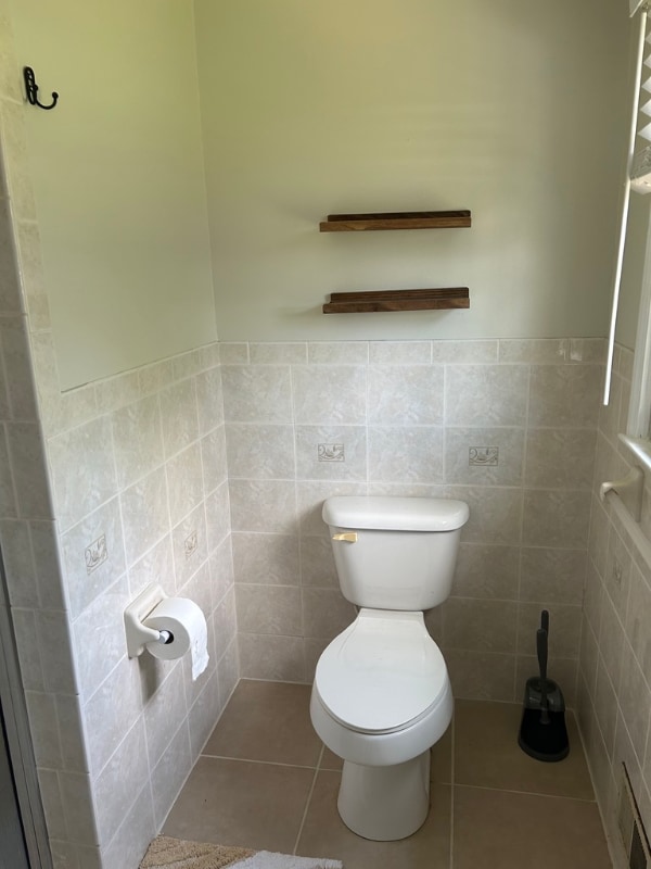 Building Photo - 5330 Hawthorne Dr