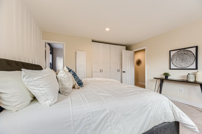 Building Photo - 11032 Brownstone Dr