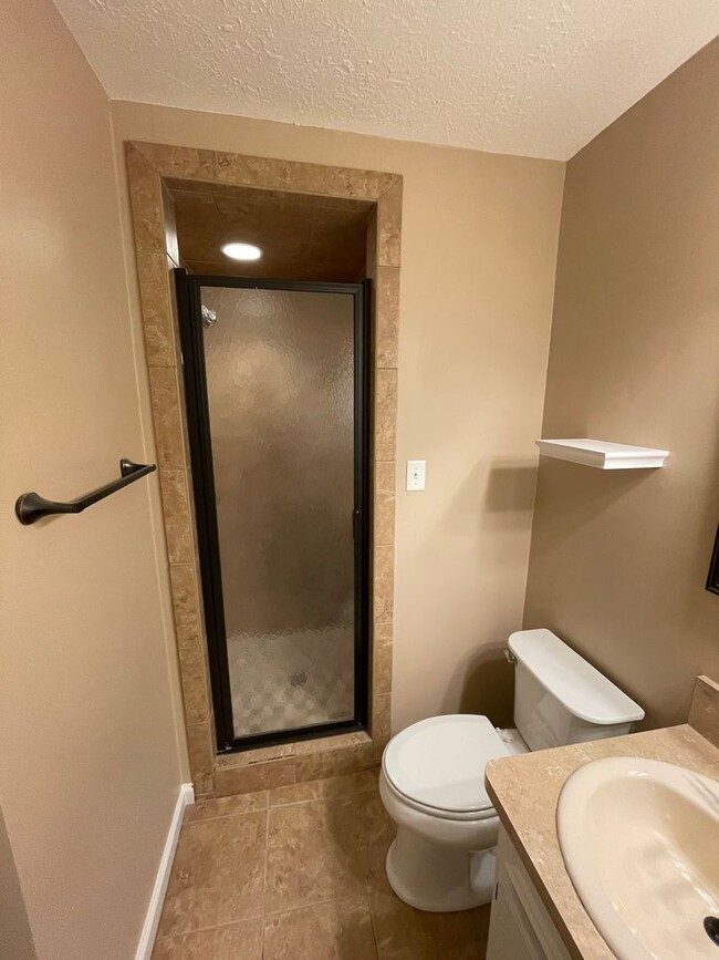 Building Photo - 3 Bed House near Deacon Dr & HWY 6 (College Station)