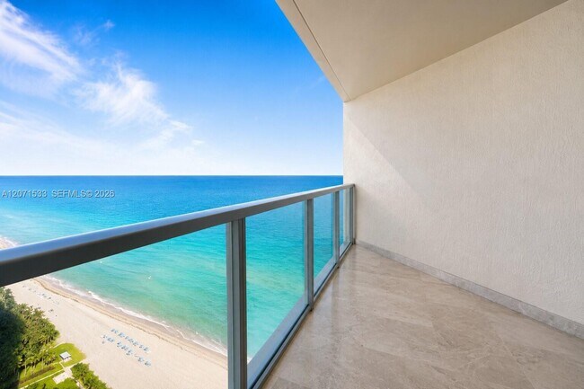 Building Photo - 16699 Collins Ave