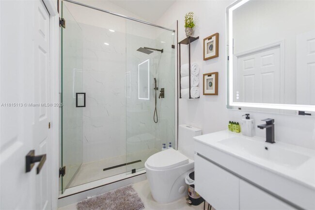 Building Photo - 13526 Jonquil Pl