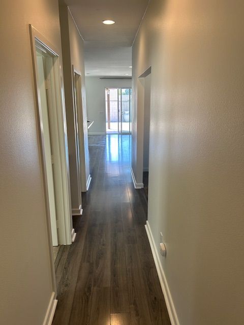 Building Photo - 7041 Cayuga Way