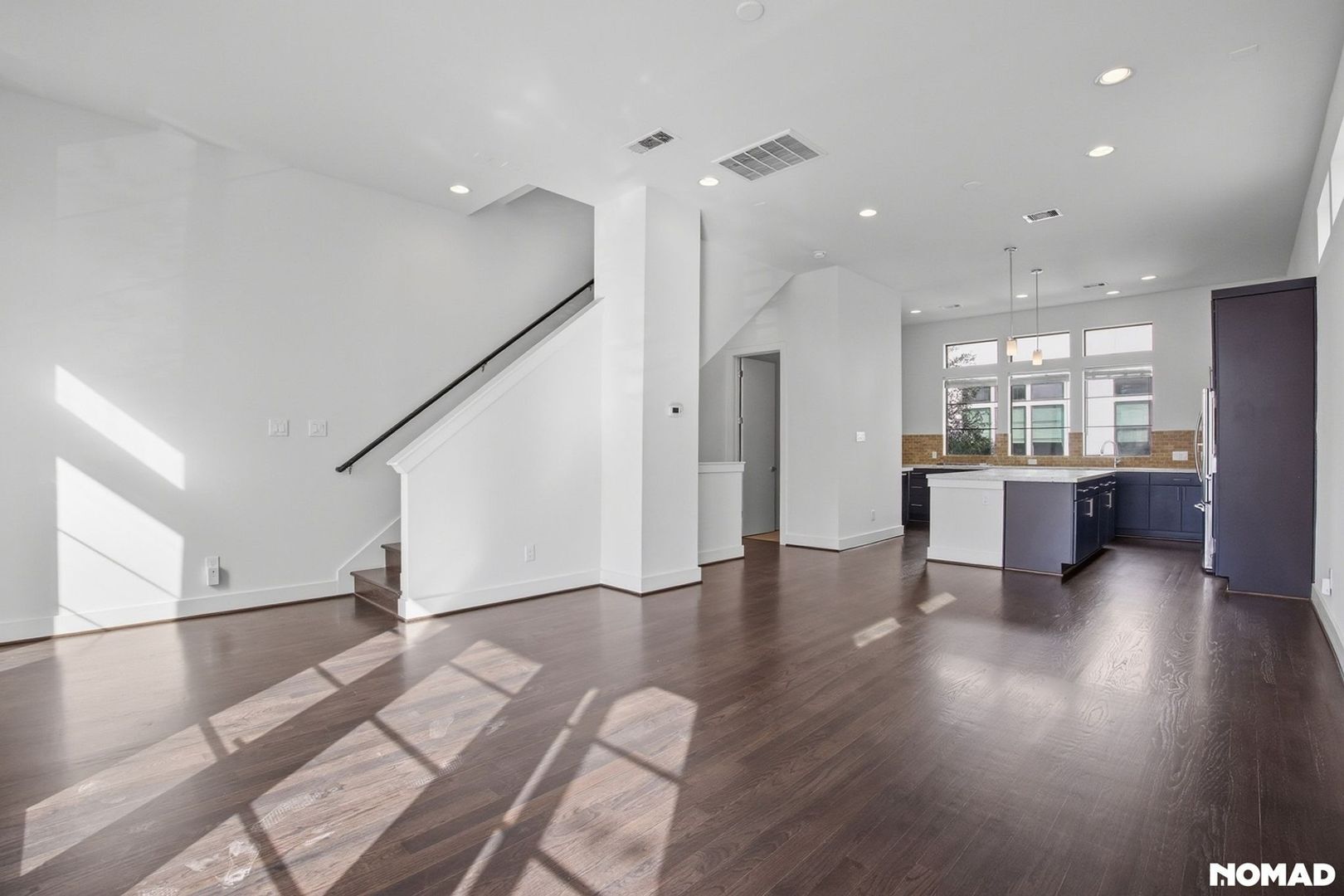 Building Photo - 1706 Alamo St