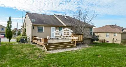 Building Photo - 3 Bed / 2 Bath Home in Raymore!! Available...