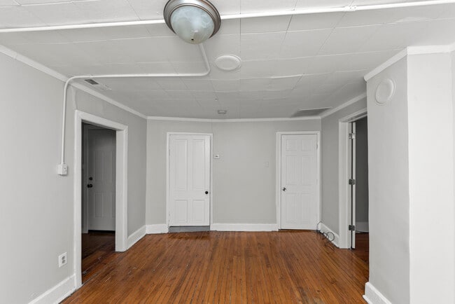 Building Photo - 1711 S Laflin St