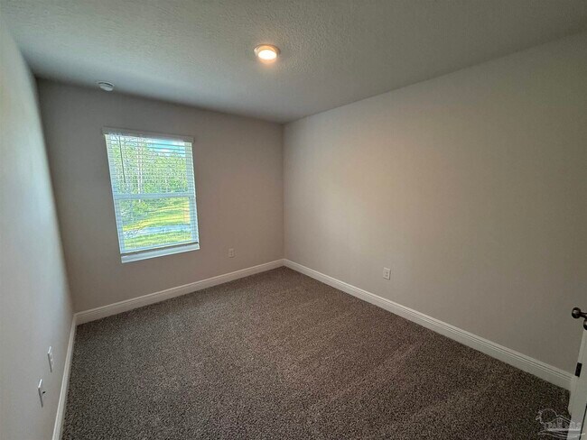 Building Photo - 9007 Golden Eye Dr