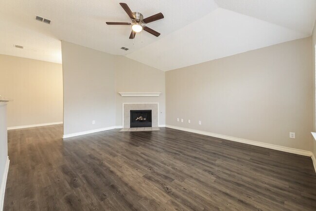 Building Photo - 1515 Warrington Way