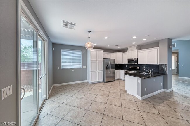Building Photo - 5318 Hollymead Dr