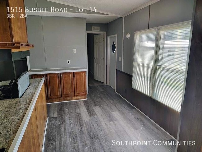 Building Photo - 1515 Busbee Rd