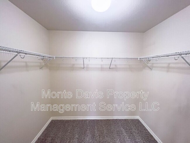 Building Photo - 120 Fred Couples Dr