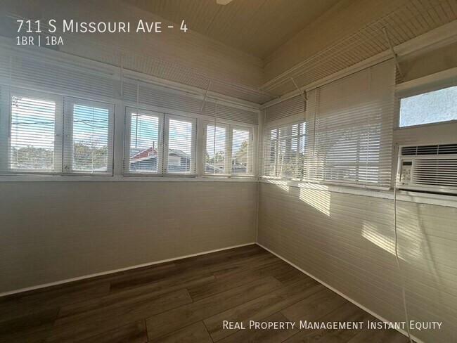 Building Photo - 711 S Missouri Ave