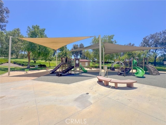 Building Photo - 31 Crestview Dr