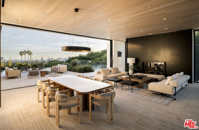 Building Photo - 1210 Laurel Way