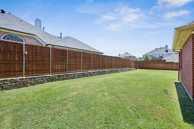 Building Photo - 2716 Royal Troon Dr