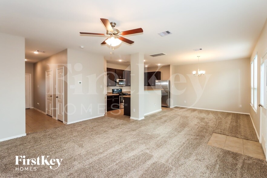 Building Photo - 9935 Yanet Grove Ln