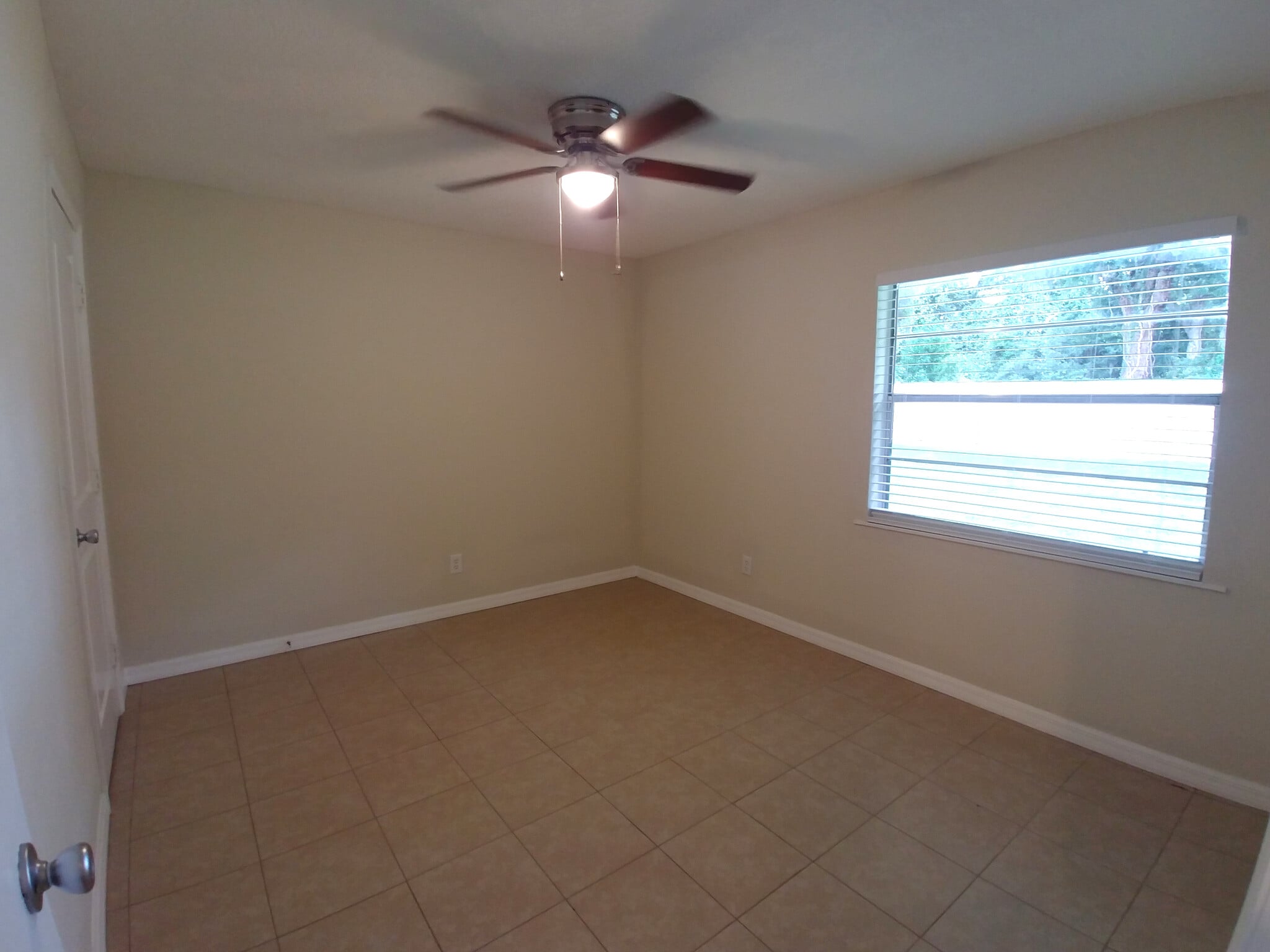 Bedroom 2 - 4458 County Road 472