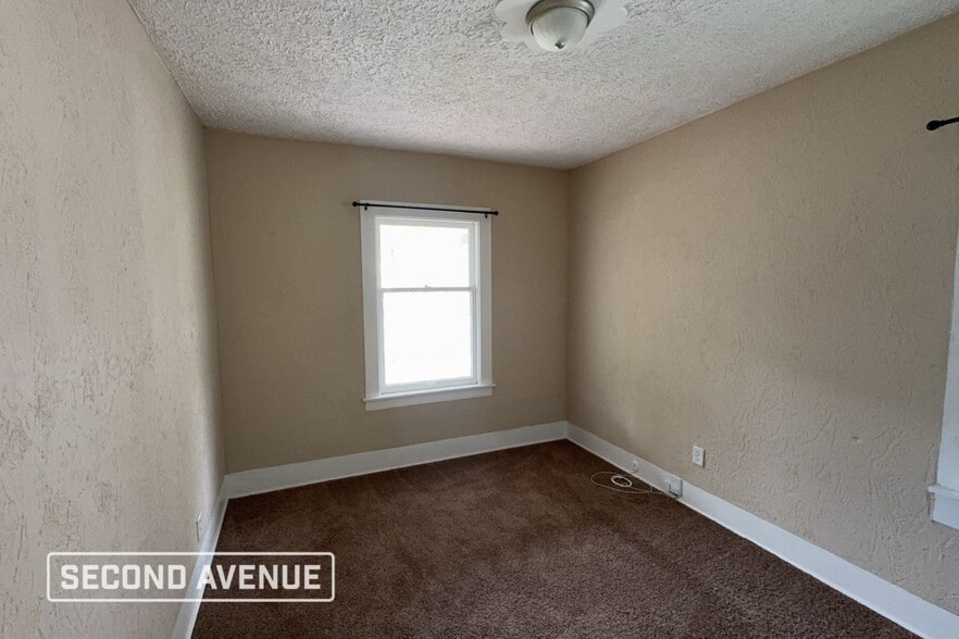 Building Photo - 414 N Hayford Ave