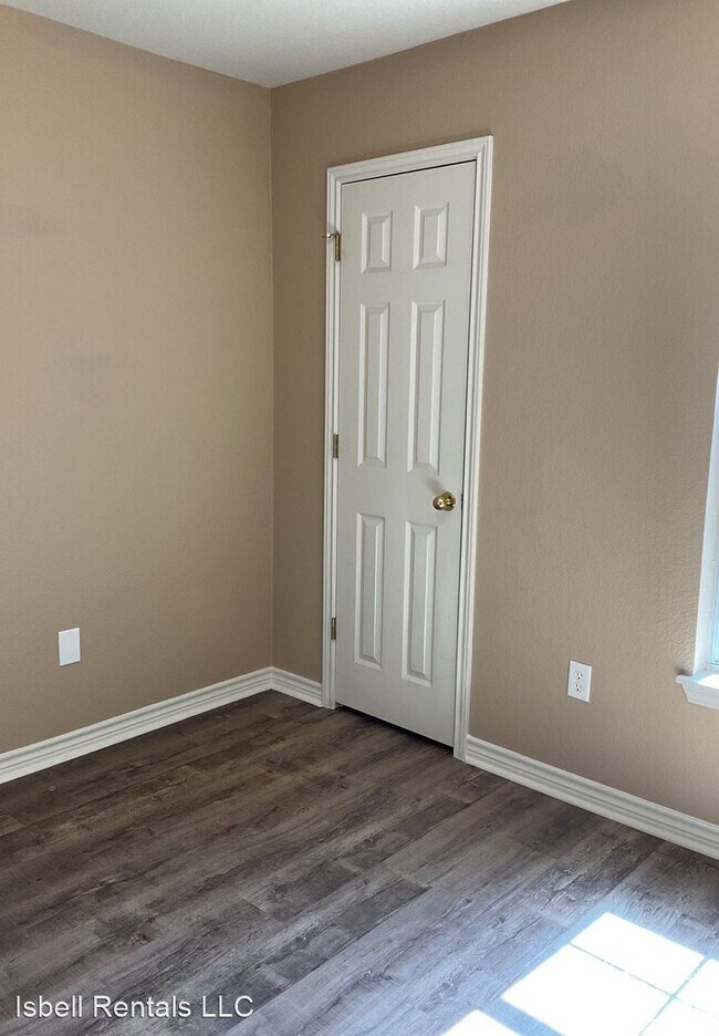 Building Photo - 4 br, 2 bath House - 4105 Maid Marian Circle