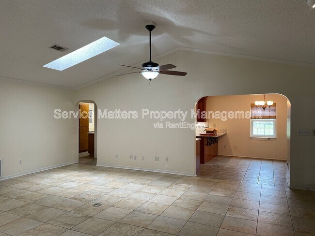 Building Photo - 6274 Robinhood Rd